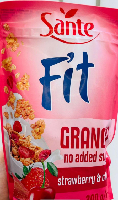 جرانولا Fit بالتوت والفراولة ٣٠٠ غرام دايت بدون سكر