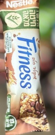 بار الشوفان fitness مع رقائق الشوكولاتة الحليب وزنه 24 غرام
