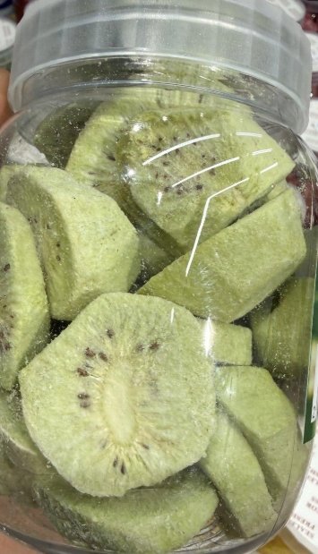 كيوي 🥝 مجفف بالتبريد مقرمش خالي من السكر وزنها 100 غرام
