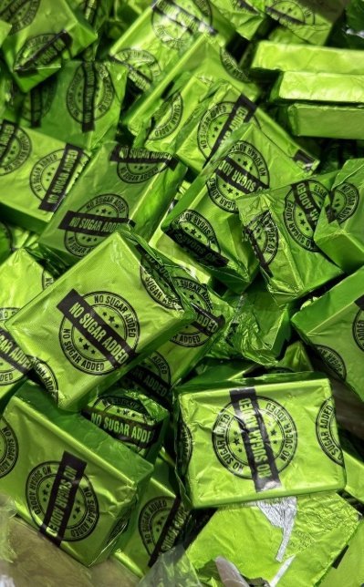 3 حبات شوكولاته Cacao داكنة دارك خالية من السكر وزن الحبة 35 غرام