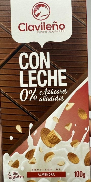 لوح شوكولاتة اسباني بالحليب محشي لوز خالي من السكر والجلوتين وزنه 100 غرام 🍫