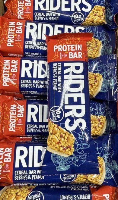 بروتين بار بالتوت والفول السوداني (Granio Riders Protein Bar Berries & Peanut) وزنه 50 غرام